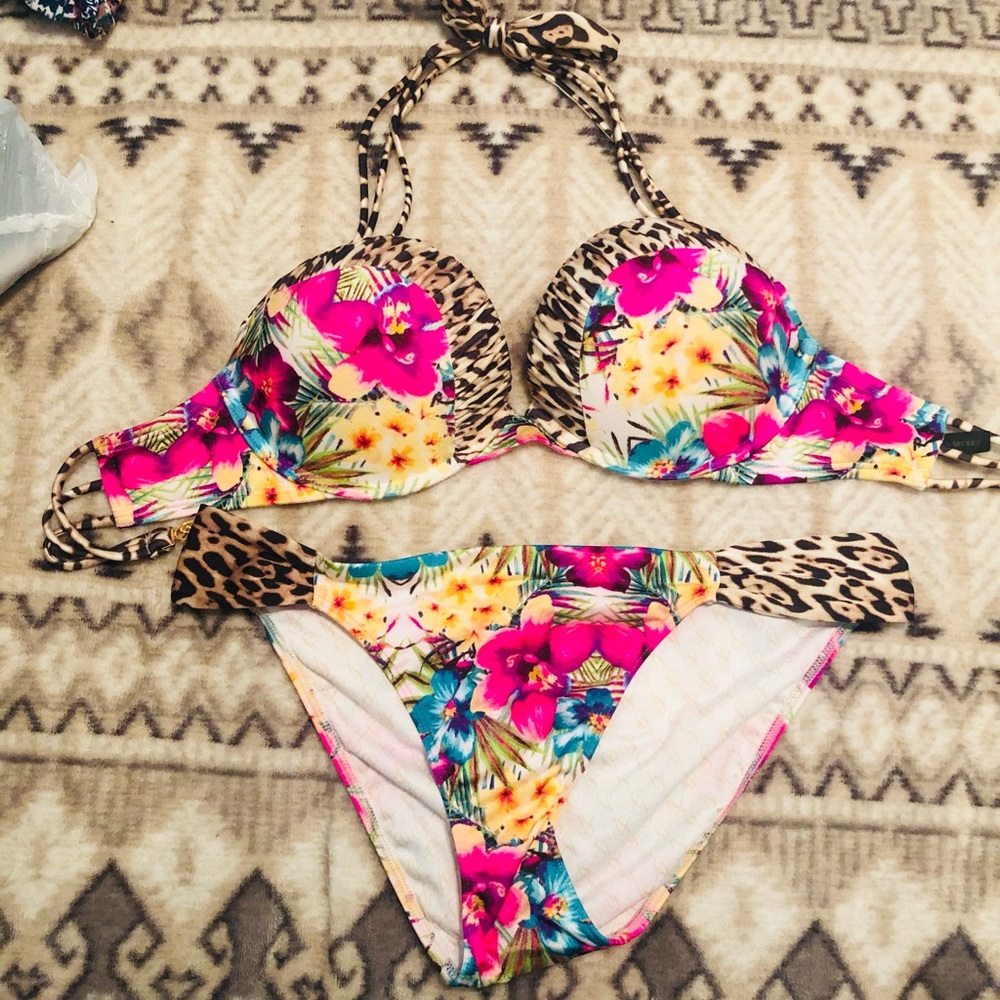 VS Bombshell Bathing Suit - Brand New - No Tags